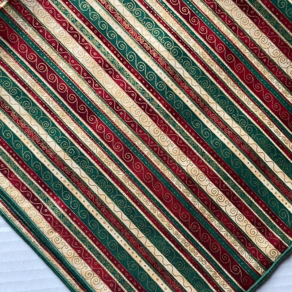 Rose Tree Holiday Way Napkins Set of 6 Gold Green Red Christmas Cotton NEW - Picture 5 of 5